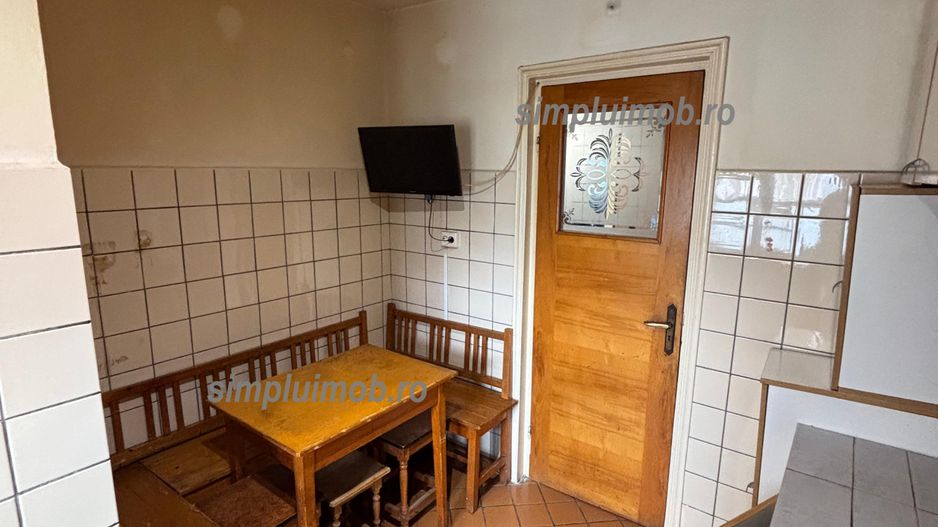 Unirii Decebal 3 camere decomandat 80 mp - Poză 11