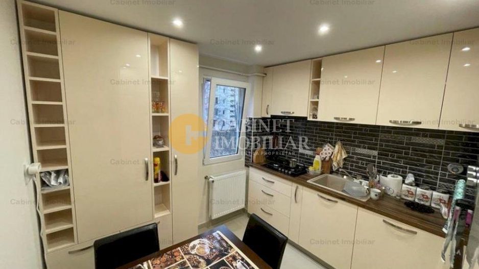 Etaj 1 apartament cu 2 camere mobilat utilat complet zona Tatarasi - Poză 3