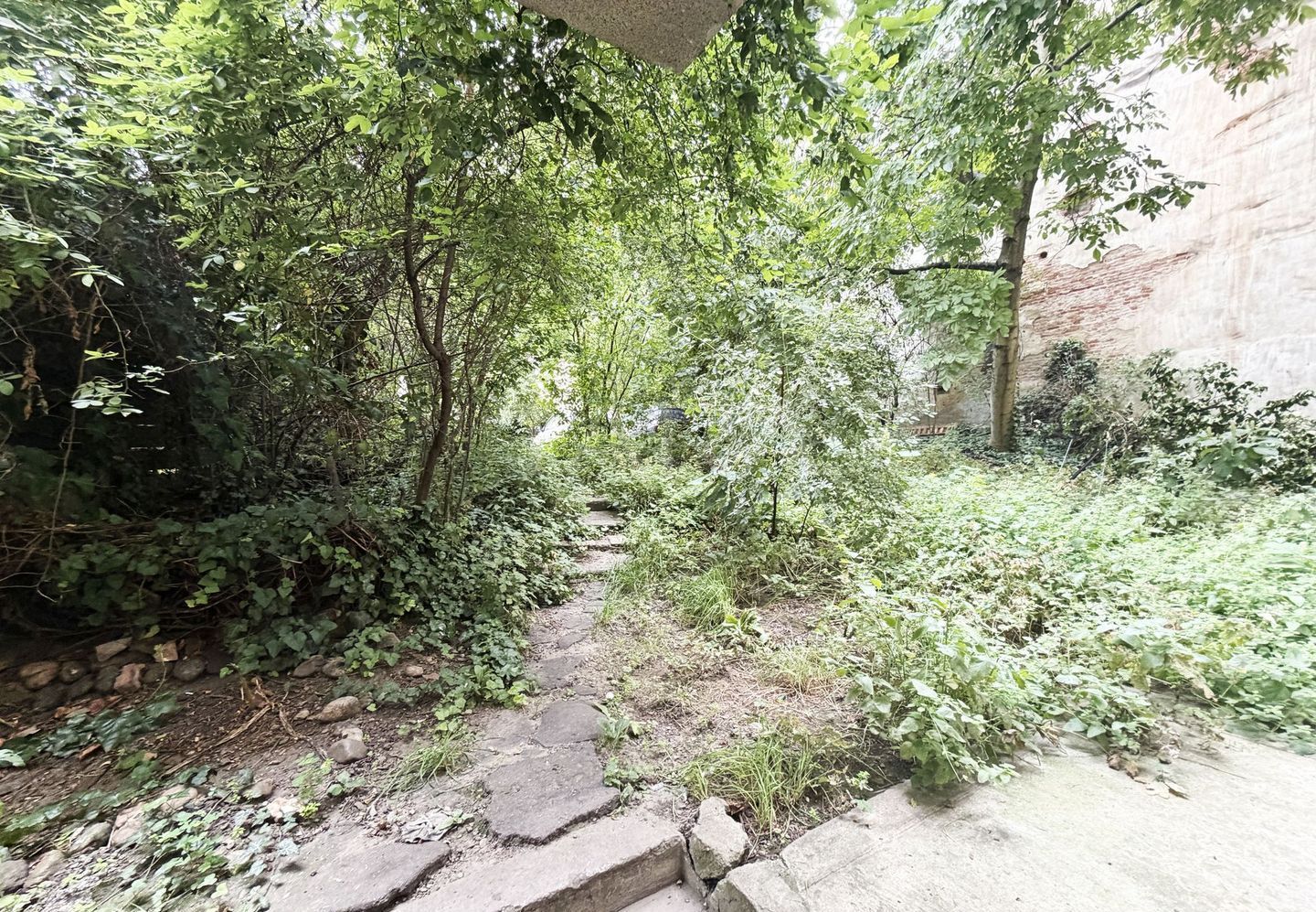 Apartament cu 3 camere, zona Facultatea de Litere. - Poză 2