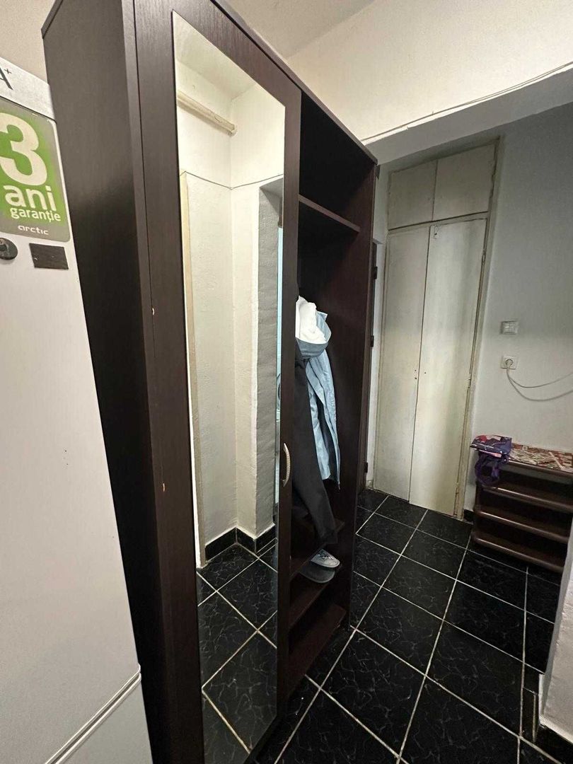 Garsoniera centrala proprie bloc 1982 Gorjului, Pacii, Militari - Poză 5