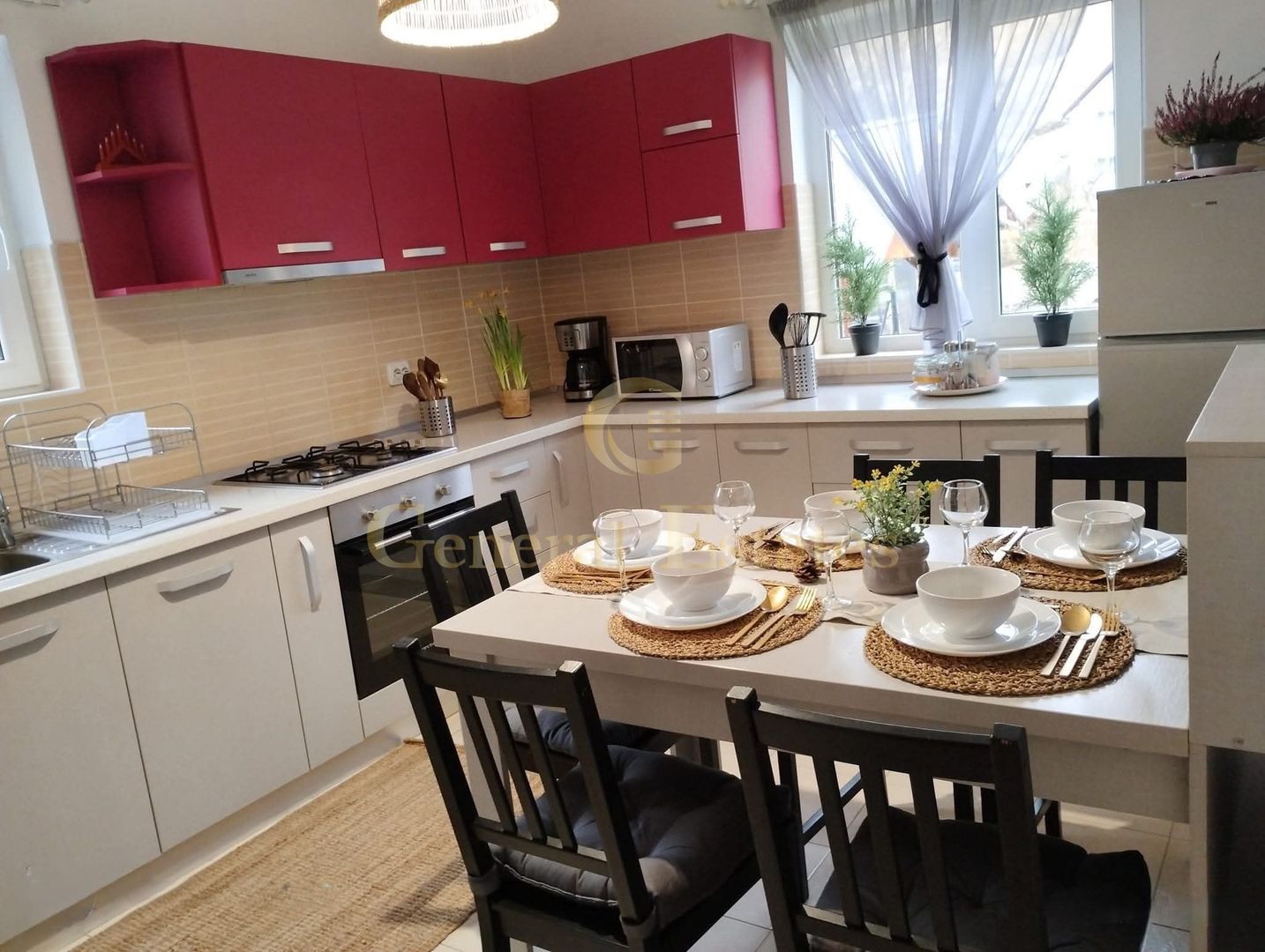 Casă de poveste în Moieciu de Sus - Poză 6