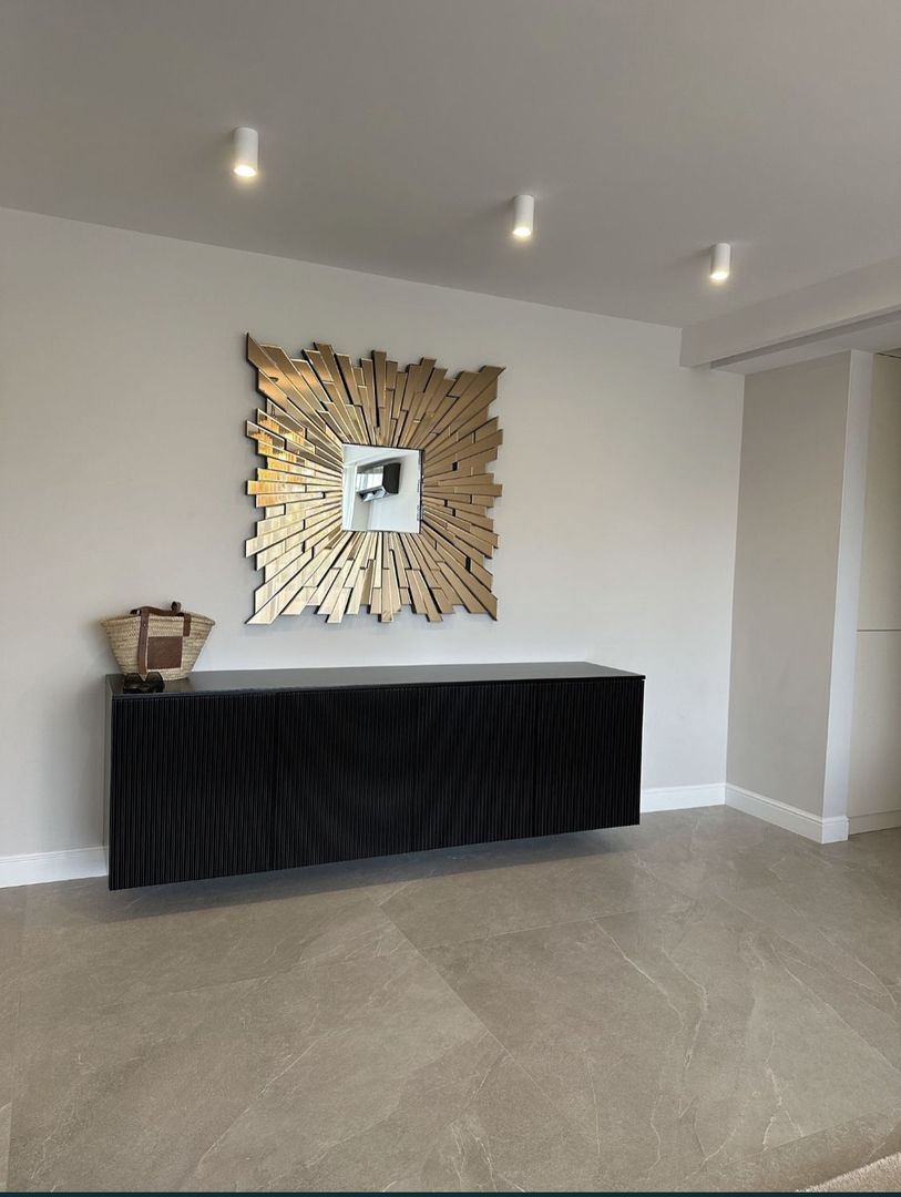 ageuropa.ro vinde apart. 2 cam. mobilat, utilat  LUX la etajul 1. - Poză 6