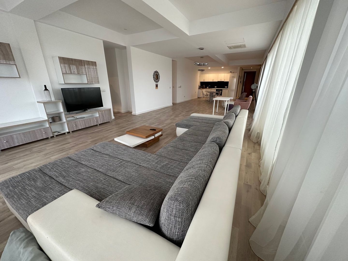 Luxury Penthouse - Poză 2