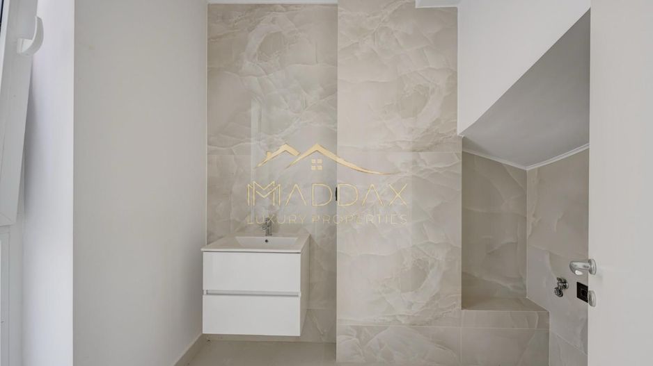 Vila LUX _P+2***5 camere//Lac Pipera-Tunari - Poză 10