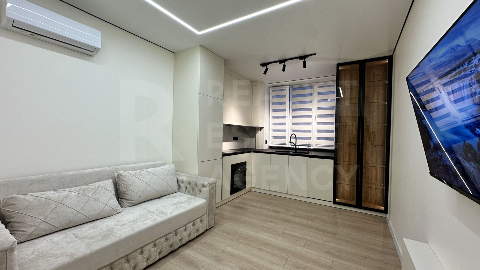 Vânzare, apartament, 2 camere, strada George Coşbuc, Centru - Poză 1