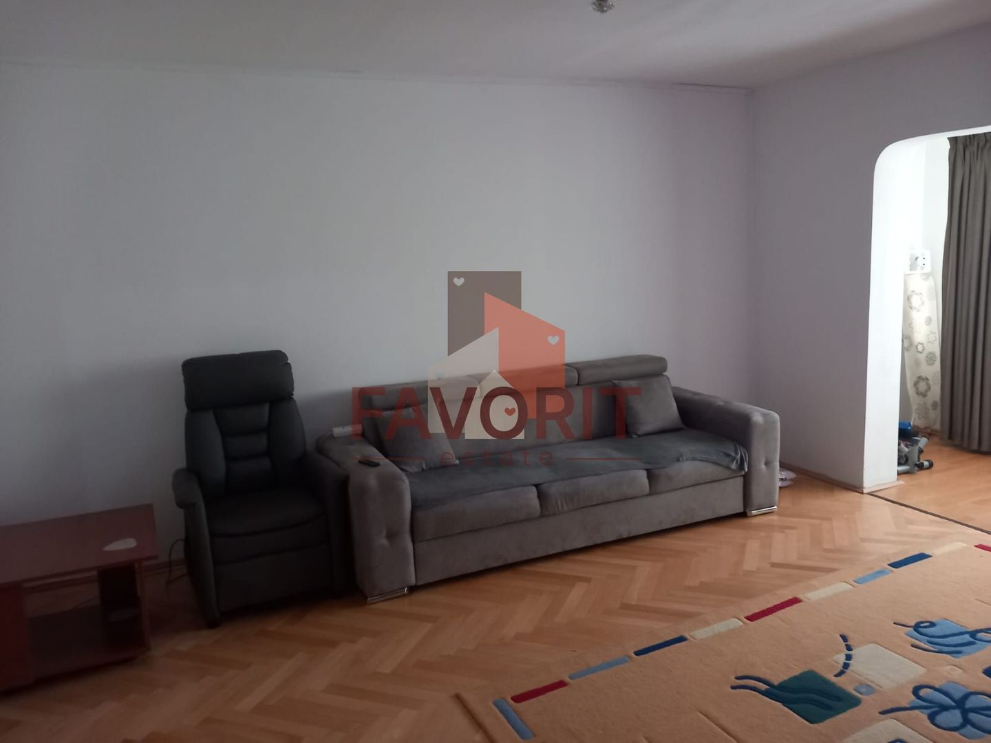 3 camere | decomandat | centrala proprie | boxa | zona excelenta | 2 bai | - Poză 1