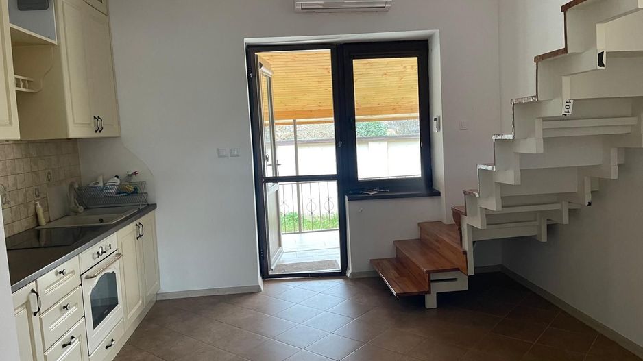 Chirie casă 3 camere ,terasa, curte acces auto – par Bratianu-1000 e/l - Poză 7