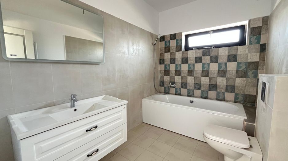 Vila spatioasa langa padure TVA 0%, teren 700mp, DN1, A3, A0 - Poză 34