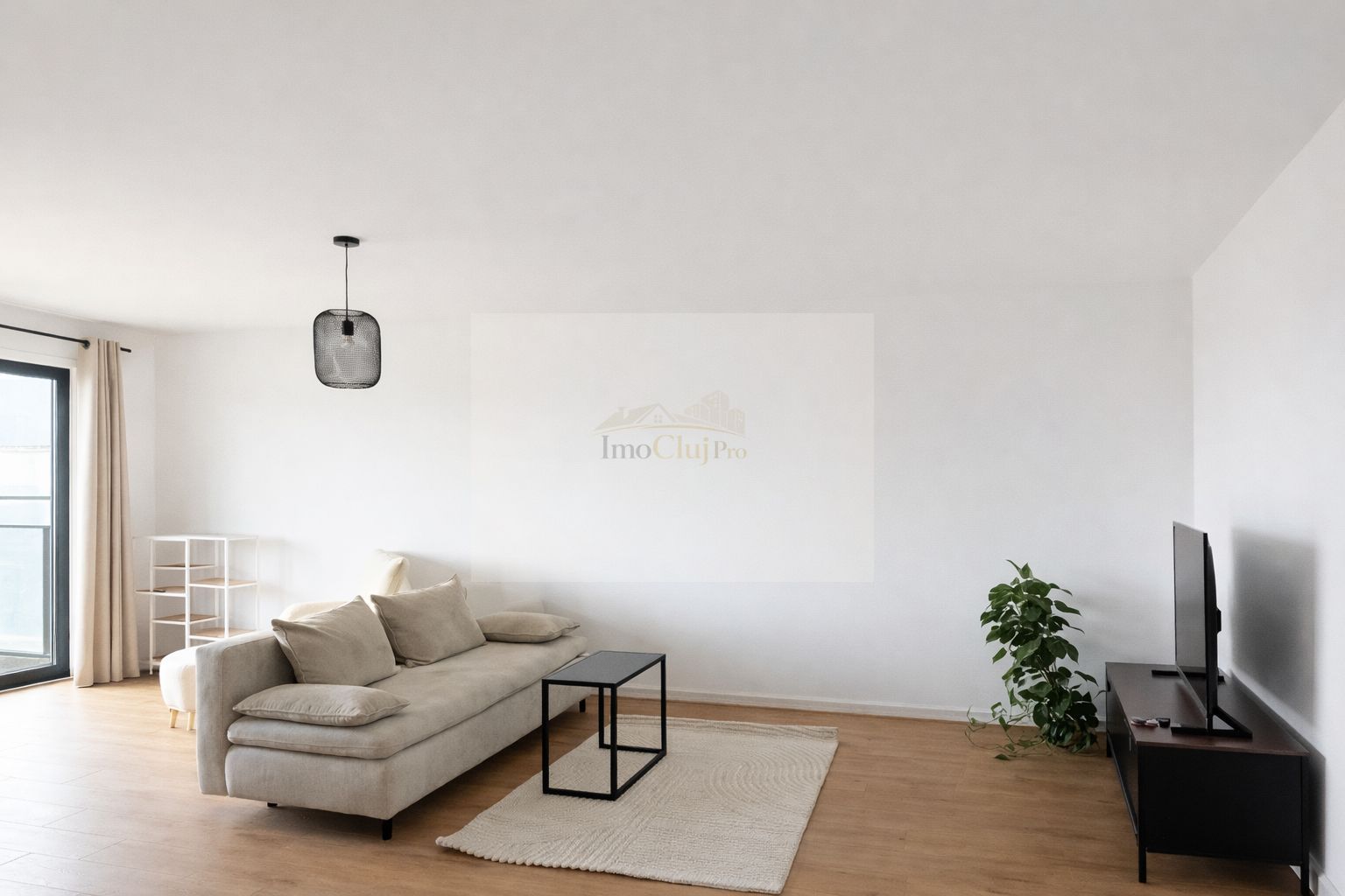 Inchiriere 2 camere | Semicentral | Parcare | - Poză 5