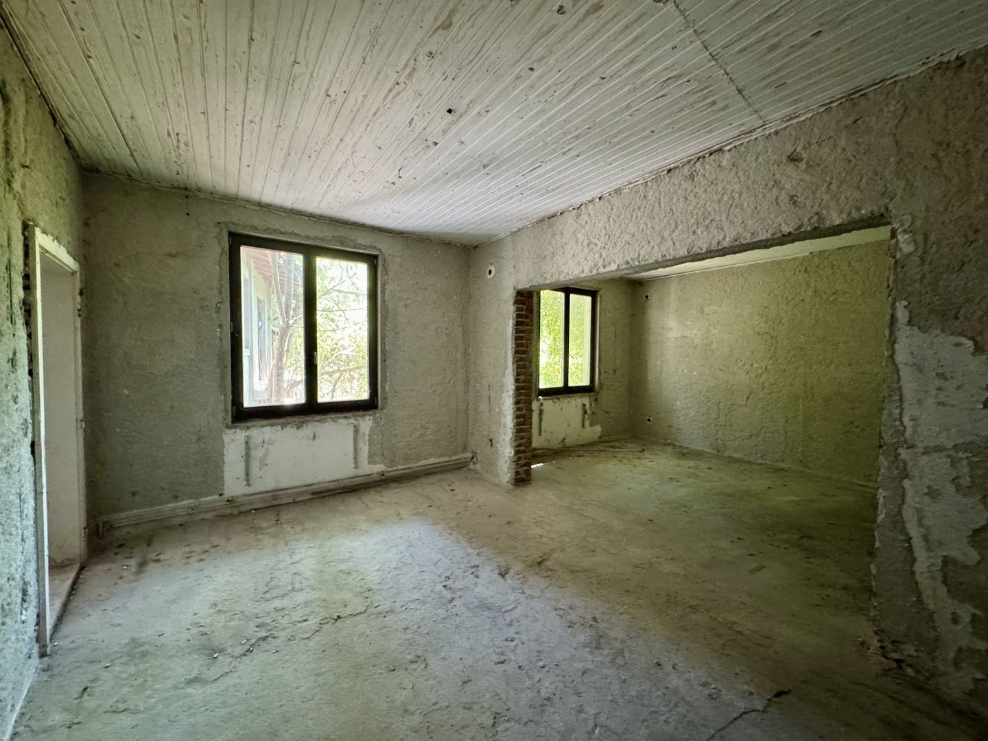 OPORTUNITATE RARA - imobil central, multifunctional, curte PROPRIE - Poză 29