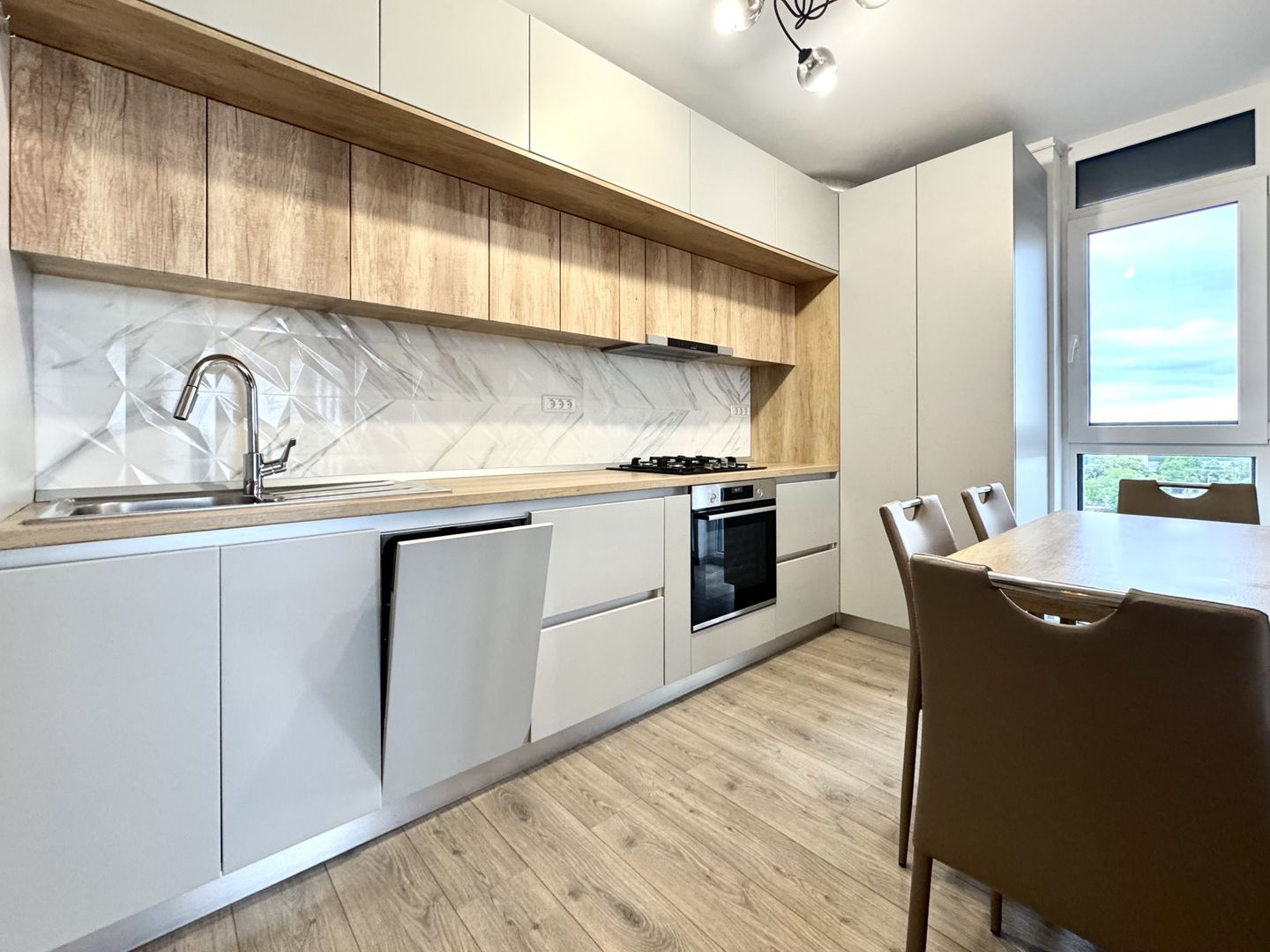 Apartament elegant 3 camere | Zona Olimpia – Stadion | Garaj| - Poză 8