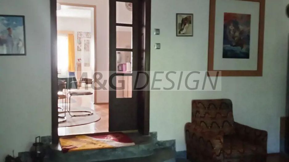 de vanzare casa mare  zona Brancoveanu suprafata utile 350 mp - Poză 2