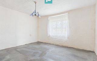 Casă cu teren generos de 6.000 m² - Poză 9