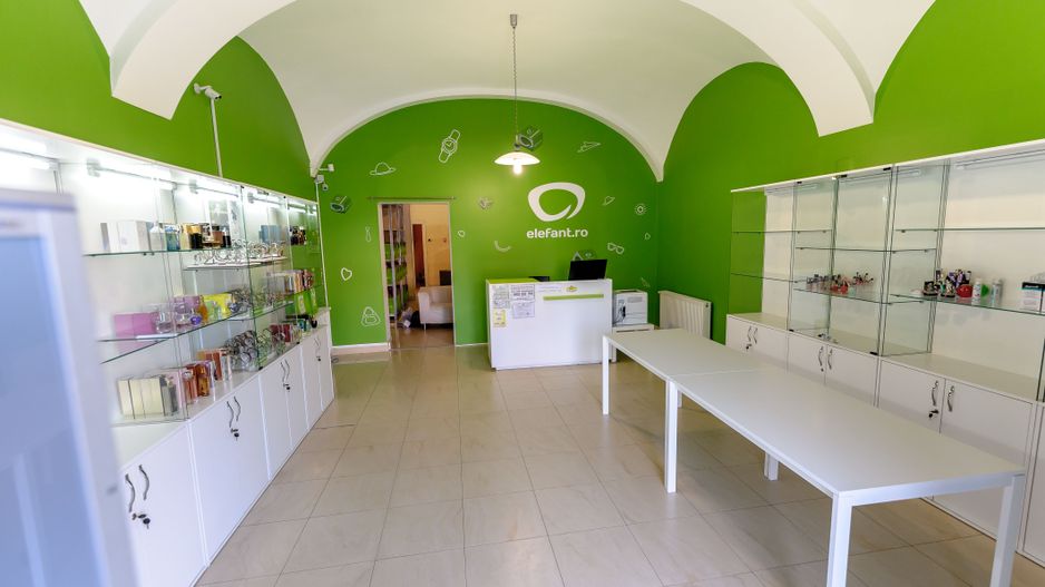 Spațiu comercial bine poziționat - Poză 3