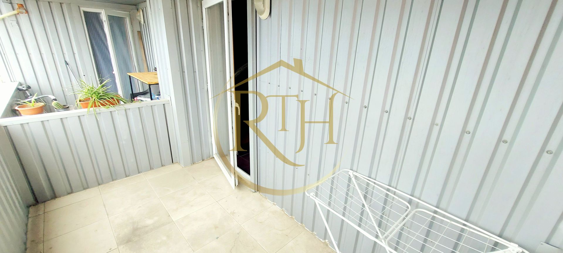 Oferim spre inchiriere garsoniera, situata in zona Soarelui, Parcare si balcon - Poză 18