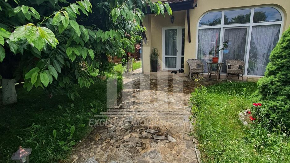 Casa de vanzare, zona Lidl din Cetate - Poză 5