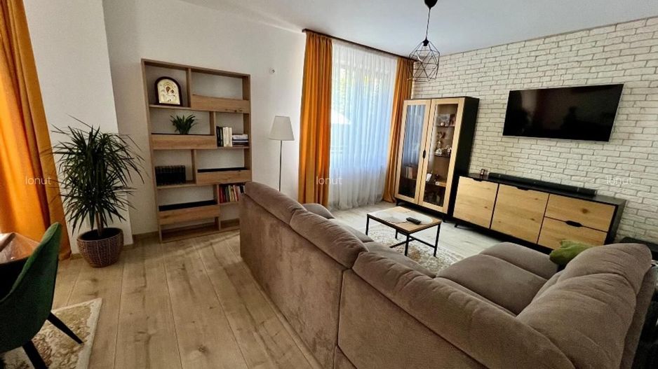 Oferim spre inchiriere casa/vila 4 camere - Poză 7