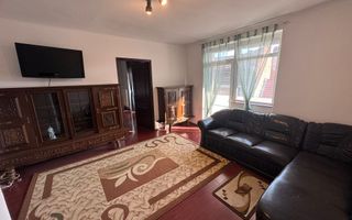 De vânzare Apartament 2 camere, Bulevard Revoluție /Piața Mare, Arad. - Poză 2