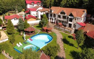 Pensiune de vânzare | 400 MPU | 10 Camere | Rasinari - Curmatura - Poză 1