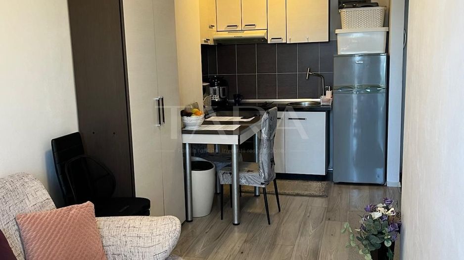 Vânzare apartament, imobil nou, zona de zi si dormitor separat. - Poză 2