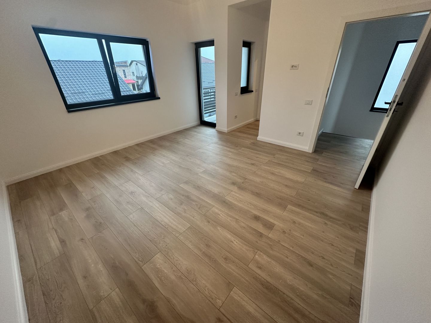 CASA INDIVIDUALA BRAGADIRU, 4 CAMERE, INCALZIRE PARDOSEALA, COMIS 0% - Poză 8