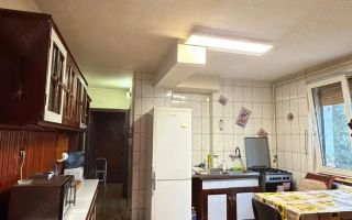 Apartament cu 3 cameră - Poză 1
