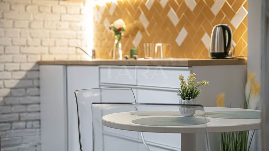 Apartamente amenajate. Zonă Centrală. Randament Imediat. - Poză 8