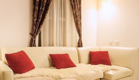 Casă renovată vis-a-vis de Parcul Carol | 3 camere, 2 băi, curte proprie 30 mp