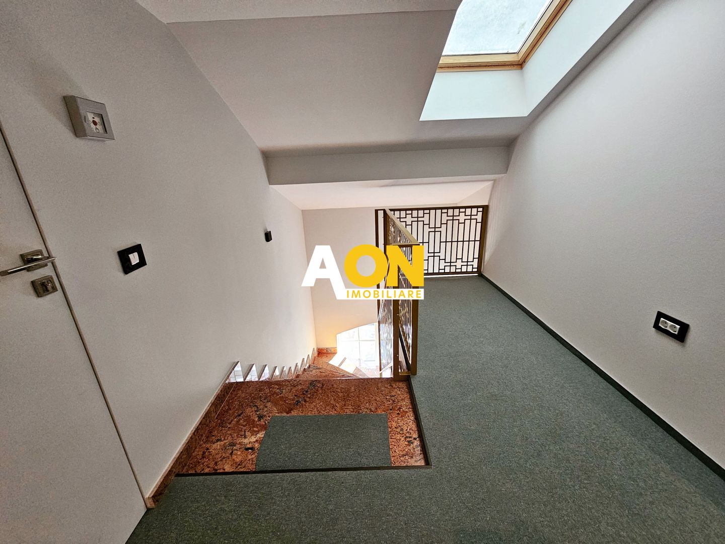 Clădire istorică ultracentrală, PUB + 13 birouri, S+P+M, renovată 2024 - Poză 18