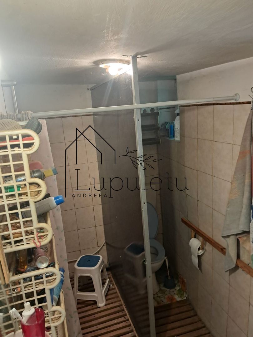 Casă de Vânzare | 3 Camere | 140 MPU | Anexe | Comuna Rosia - Poză 3