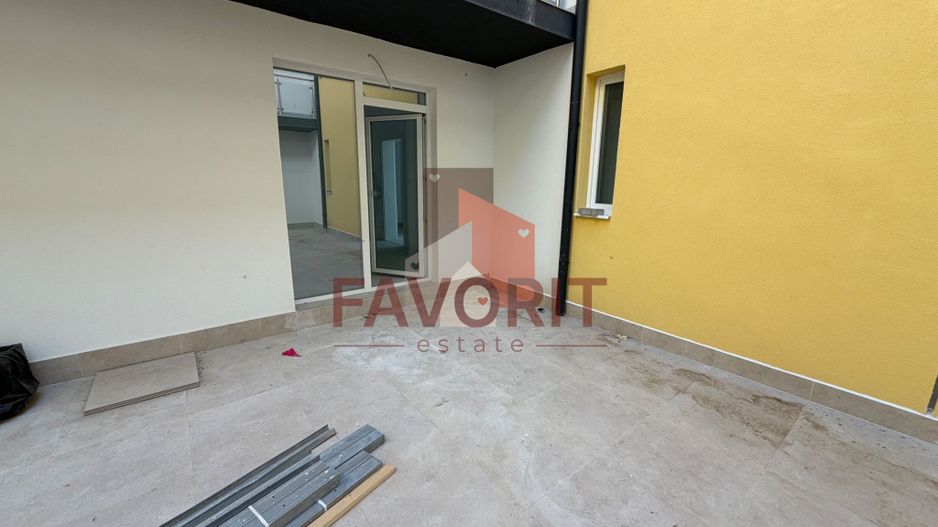 Terasa generoasa. Disponibil imediat. - Poză 8