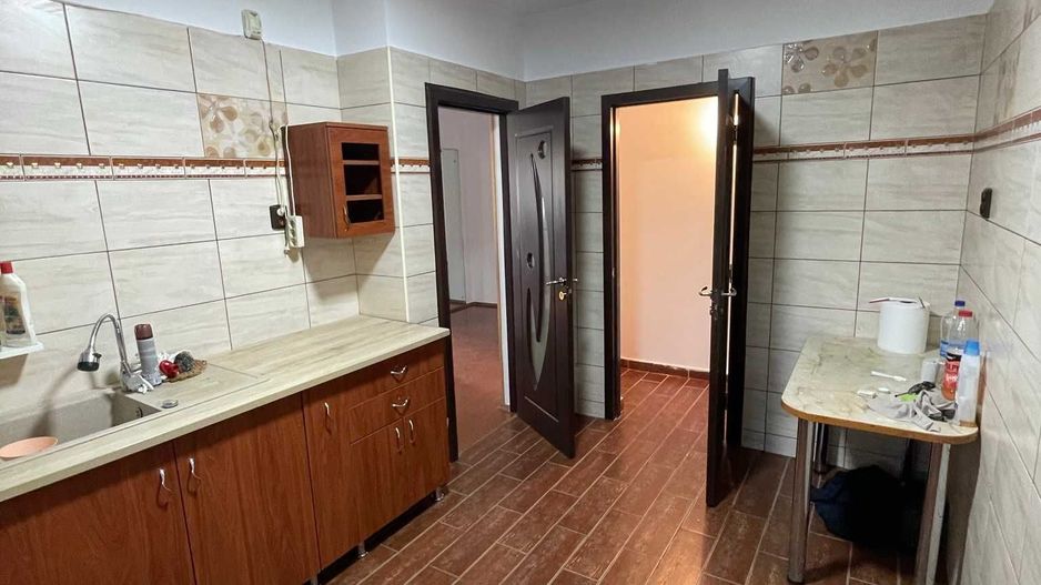 Ag BRASADAS vinde vila 8 cam curte 237mp D+P+2+M  13 Sept. - Poză 7