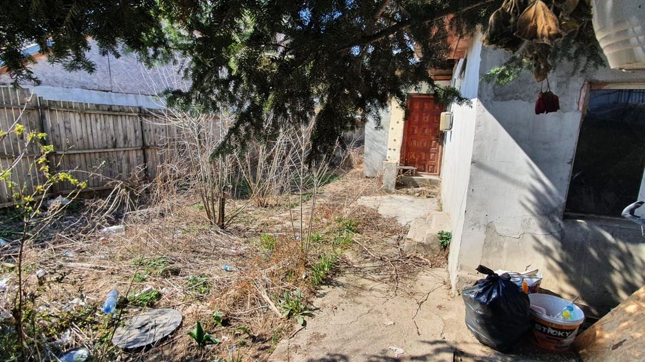 Teren intravilan 190 mp curti constructii - Lac Plumbuita - Poză 2