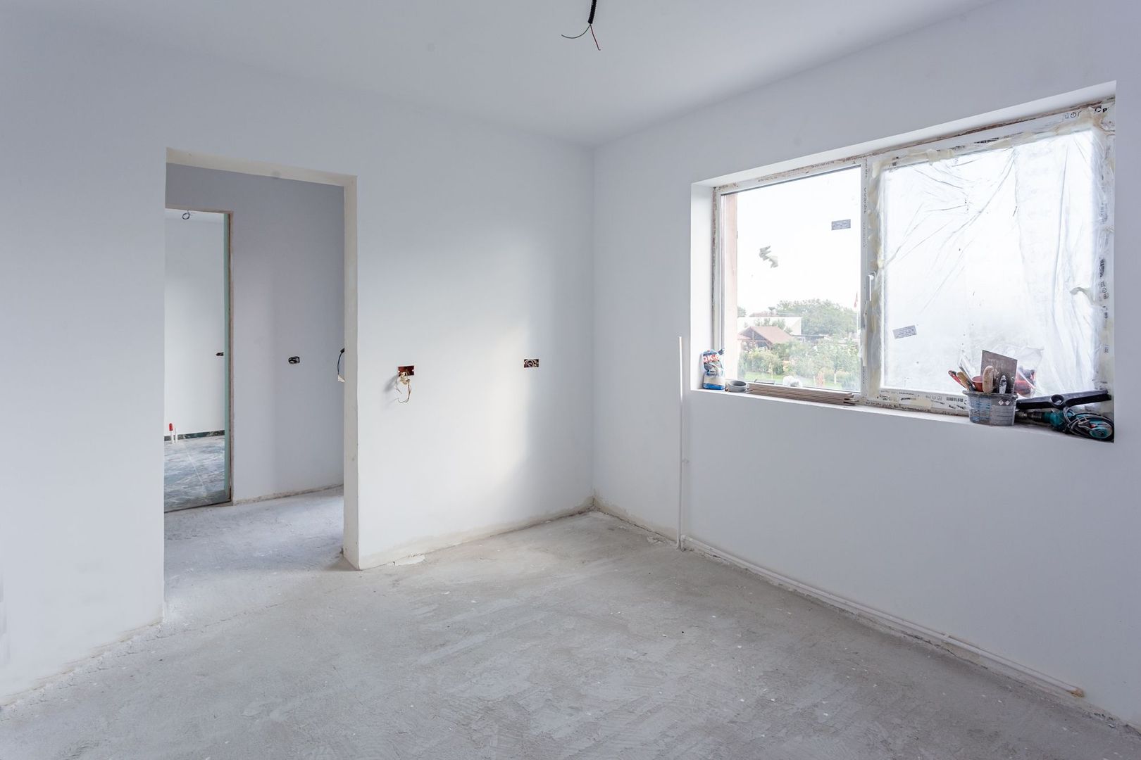 Casă nouă înșiruită, cu 5 camere, la gri, în Livada - Poză 7