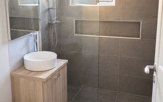 Închiriez apartament cu gradina si locuri de parcare Dumbrăvița - Poză 6