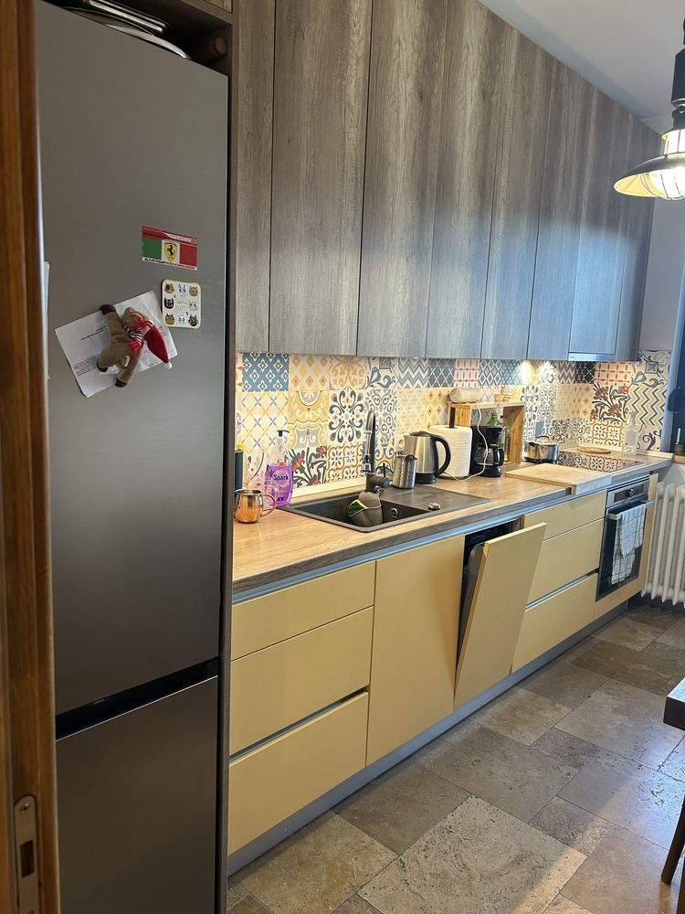 Agenția BRASADAS vinde apartament 3 cam central etaj 2/2. - Poză 2