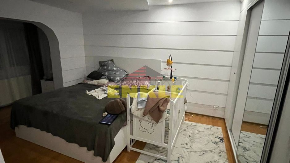 De vânzare apartament 3 camere – zona Stejari - Poză 5