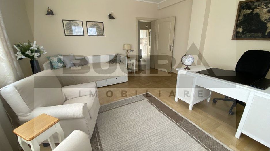 Apartament superb, 3 camere decomandate, terasa 42mp, VIEW - Poză 2