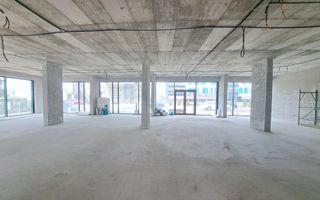 Cladire comerciala situata la drum intens circulat, 1365 mp utili + 20 parcari - Poză 16