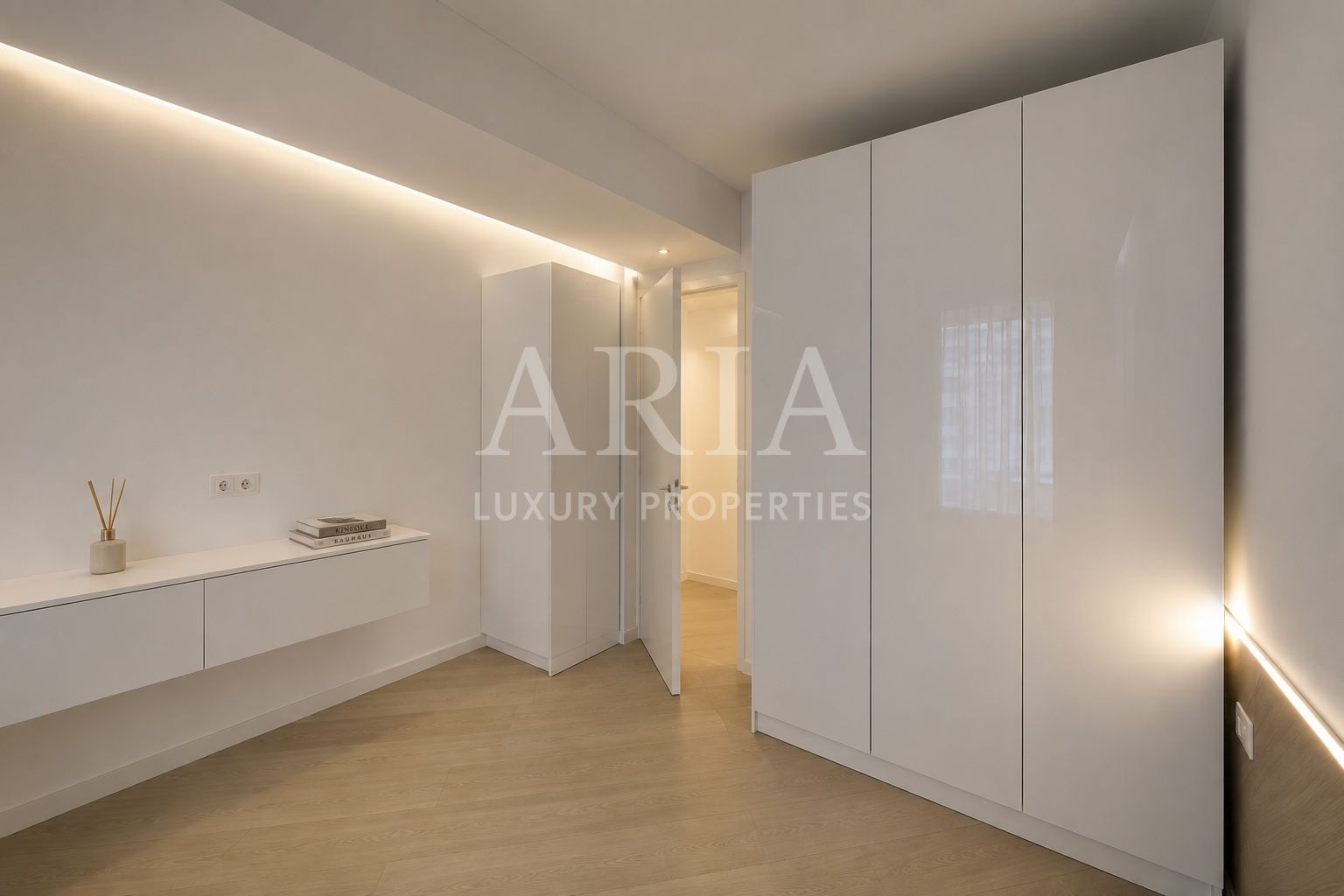 Cortina North | Design Apartment/POOL/SPA/GYM - Poză 7