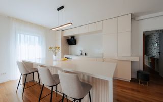 Apartament deosebit cu 4 camere la 5 minute de UMF - Poză 8