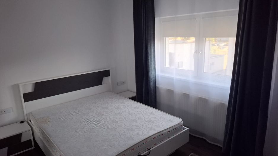 Apartament doua camere + mansarda, Selimbar, str. Brana - Poză 6