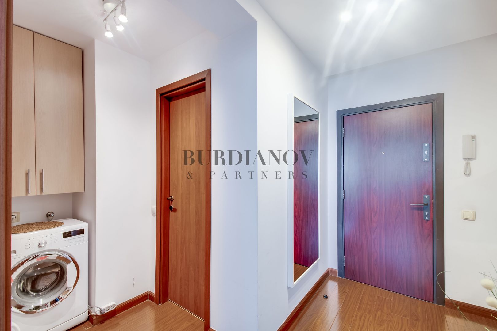 Apartament cu 3 camere de vânzare - Ten Blocks Residence-Metrou Păcii - Poză 12