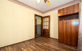 Apartament cu 3 camere, două băi, 77 mp - Poză 10