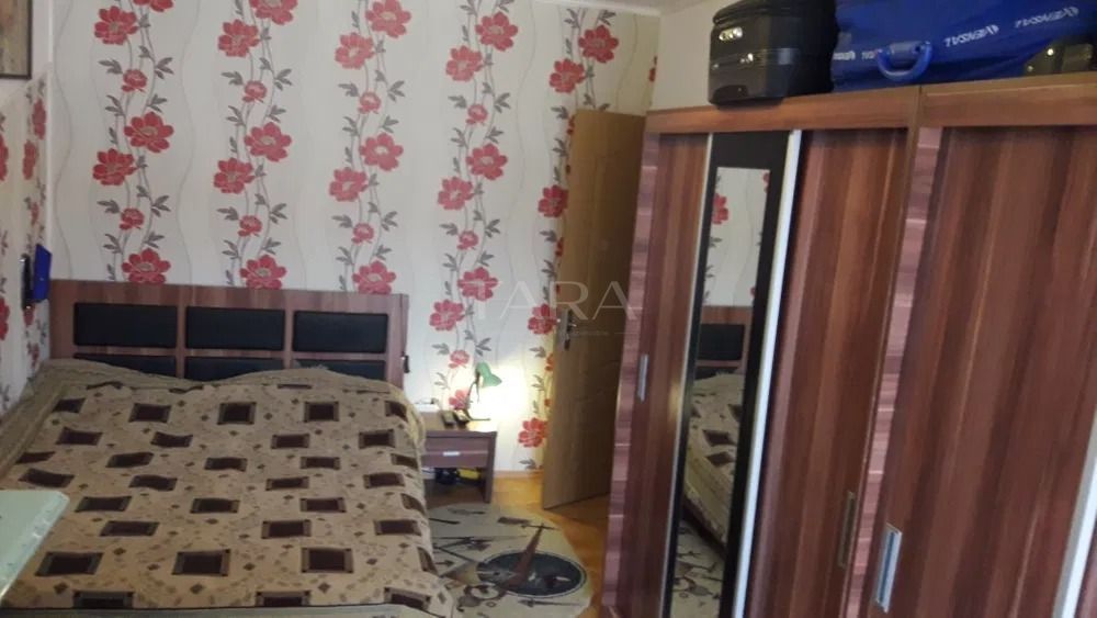 Apartament cu 2 camere, in Floresti - Poză 4