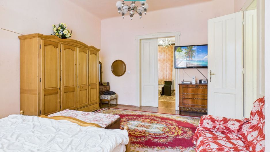 CONAC IMPRESIONANT ÎN GHIOROC - Poză 13