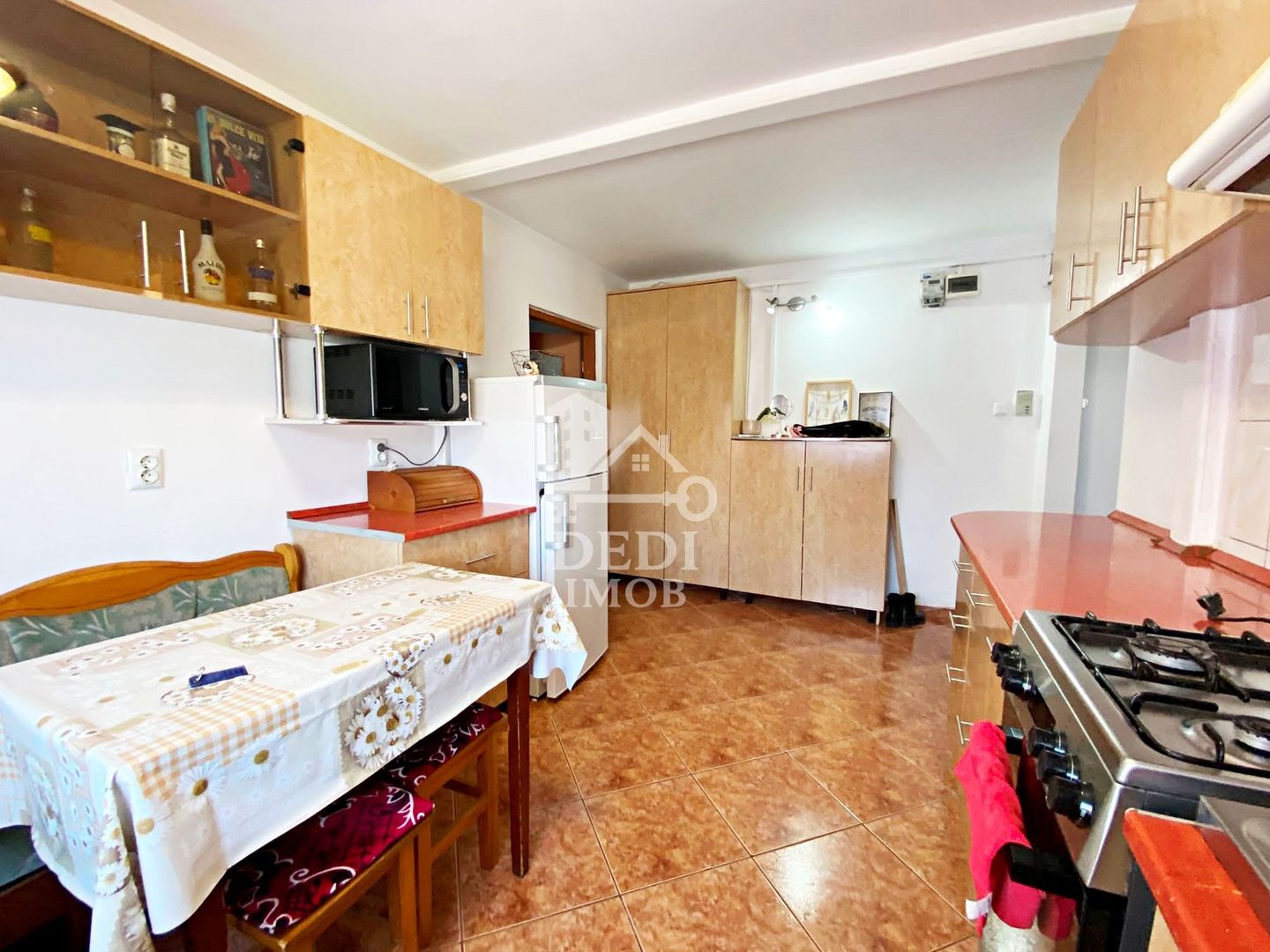 Apartament 3 camera de vânzare in zona Rogerius, Oradea - Poză 7