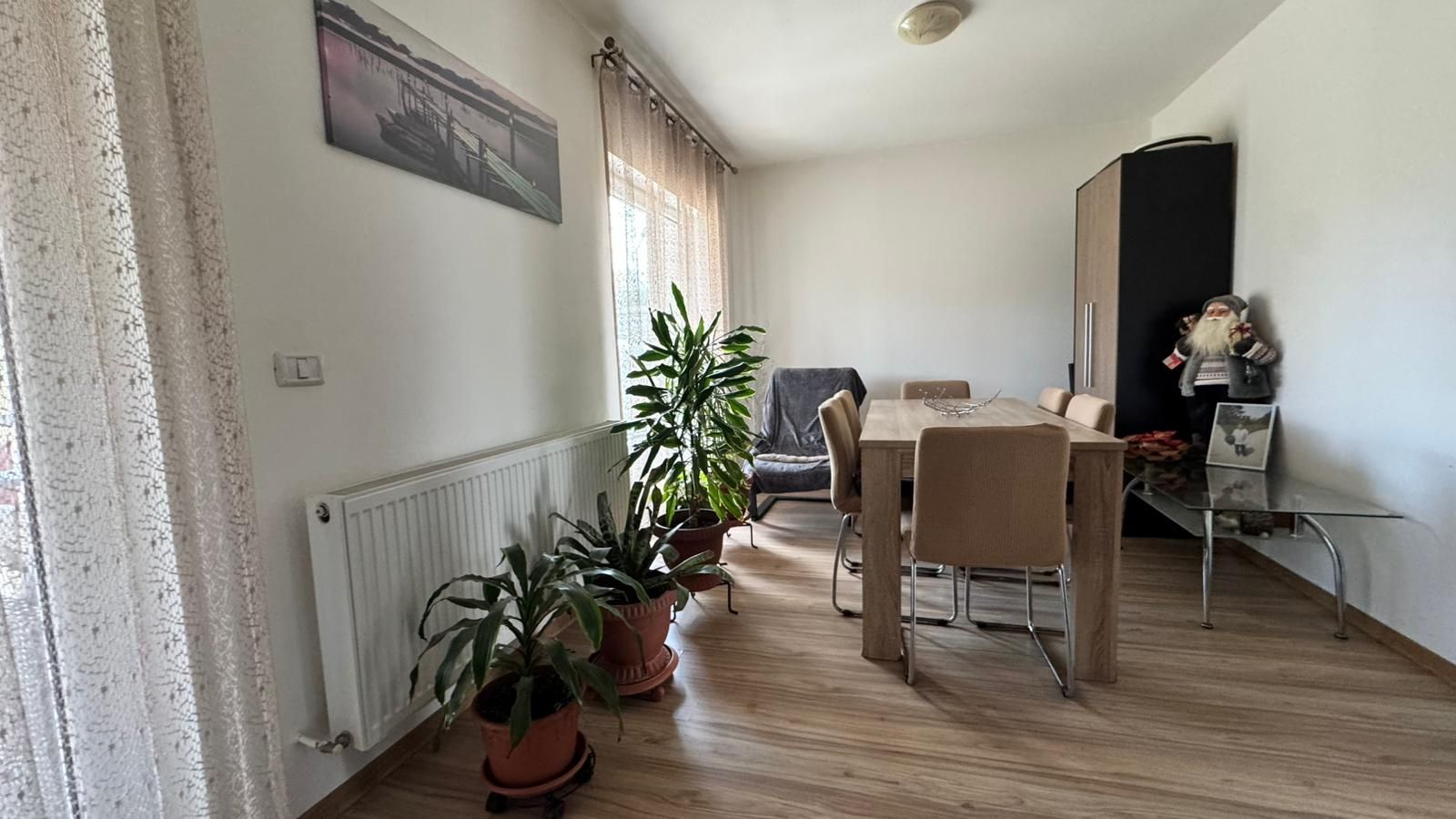 COMISION 0% | Duplex Mobilat Cu 4 Camere | Giroc | 90 mp | Teren 200mp - Poză 4