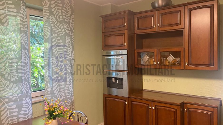 Vila S+P+2, cu suprafata utila 350 mp, Calea Grivitei - Poză 13