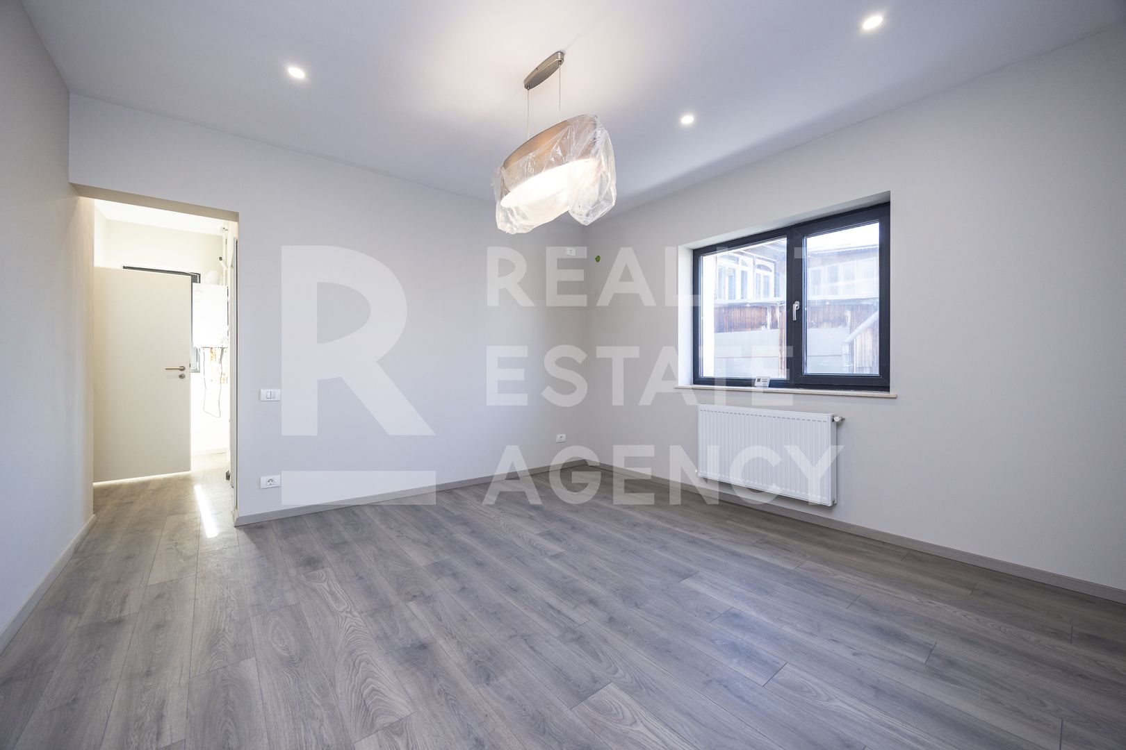 Chirie, casă, 8 camere, zona 1 Mai, București - Poză 35